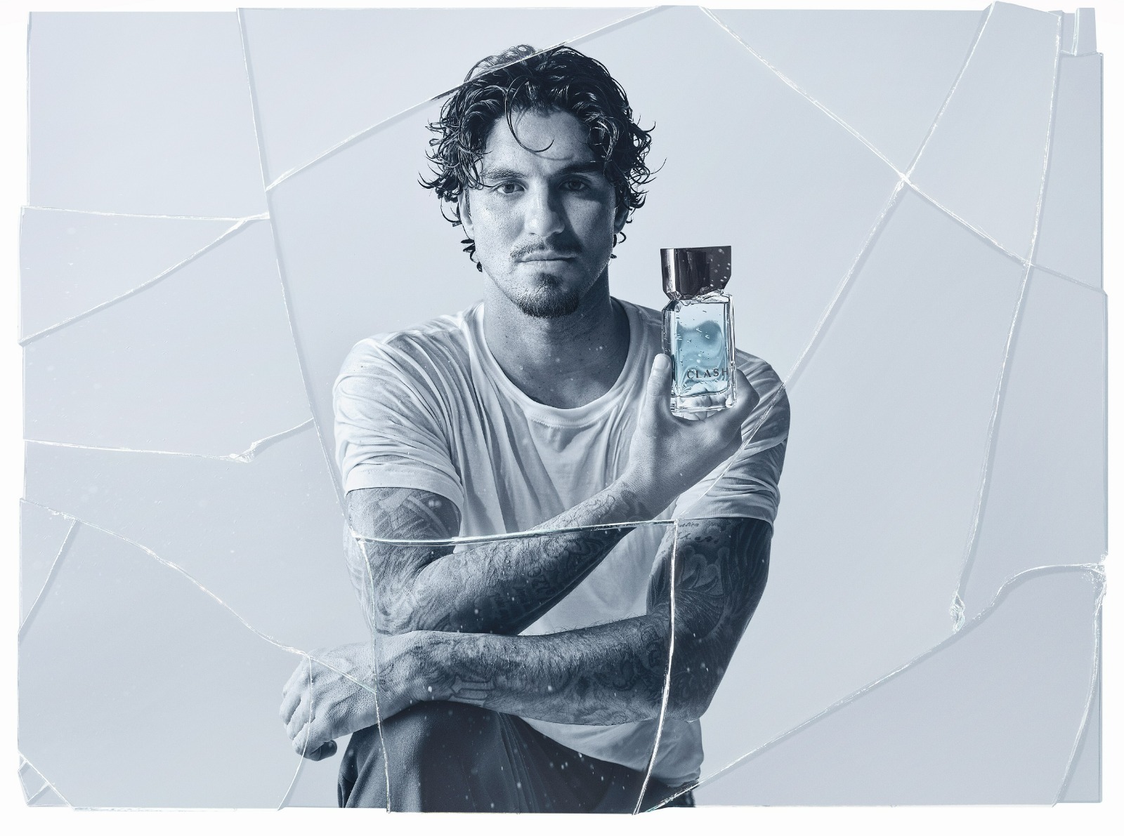 O Boticário anuncia Clash, nova marca de perfumaria masculina que reinventa o frescor, com Gabriel Medina como embaixador*