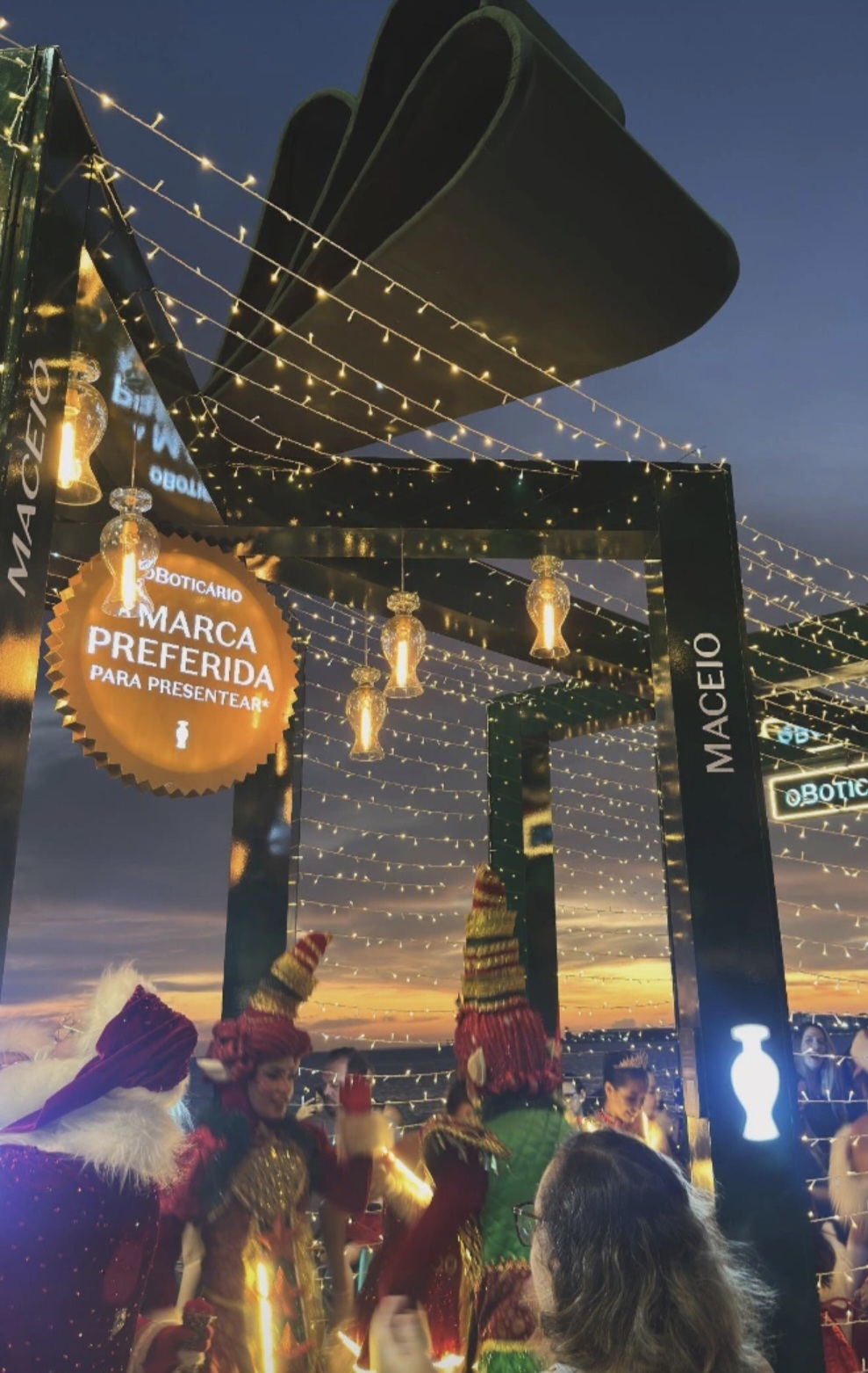 Em Alagoas, O Boticário leva atração natalina para a orla urbana de Maceió e Centro Histórico de Penedo