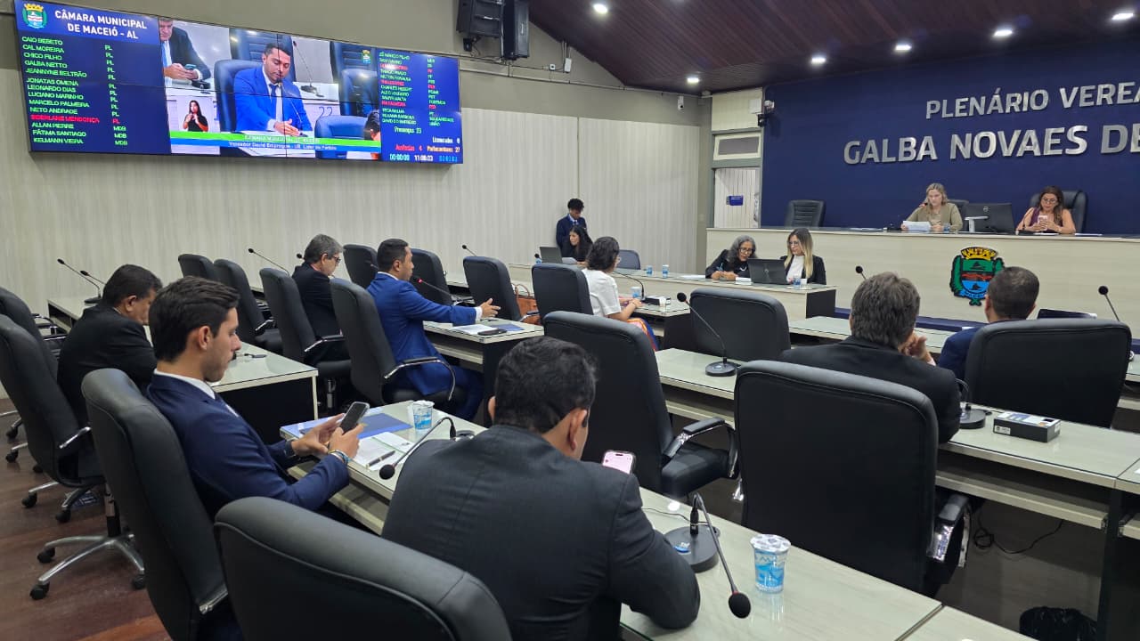 Vereadores debatem Plano Diretor, valorização da arbitragem de futebol e mobilidade urbana