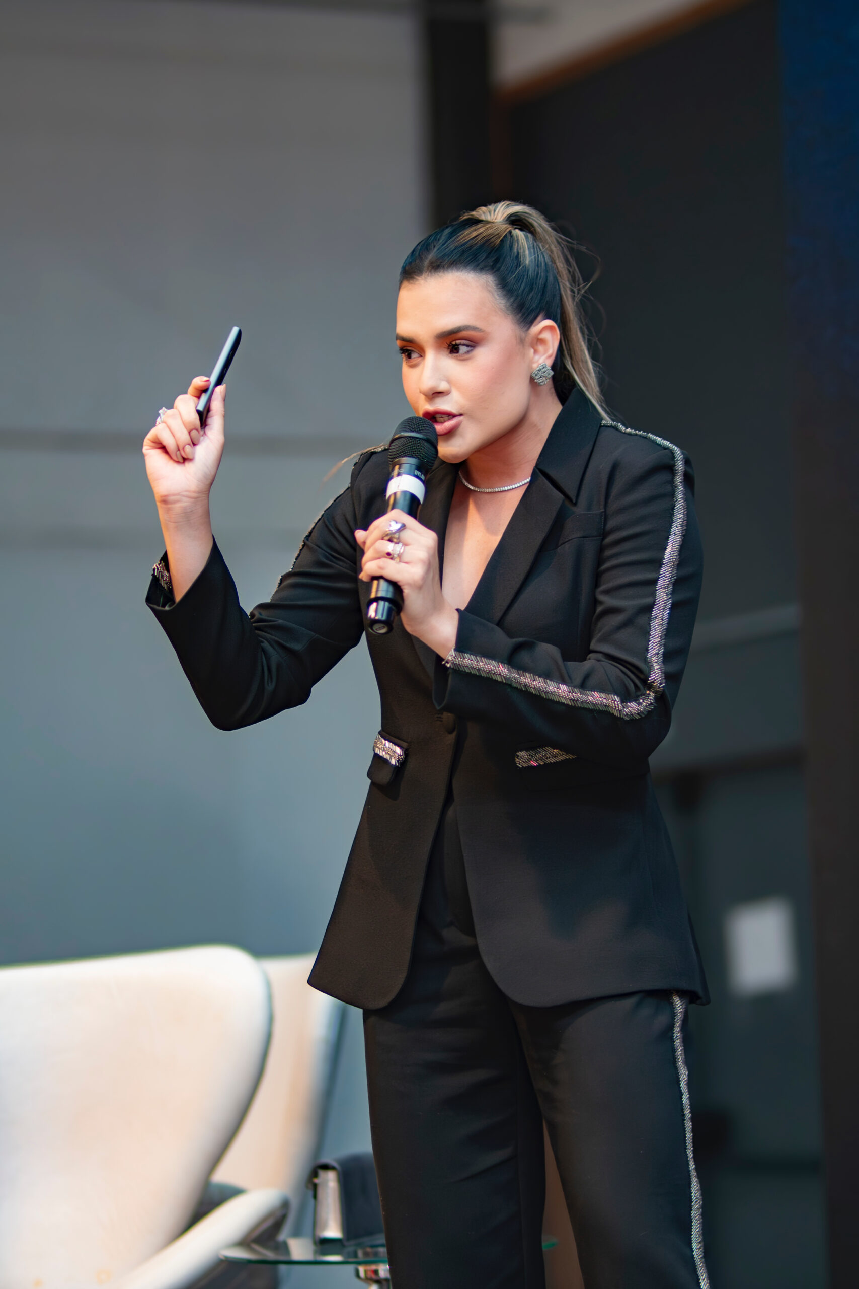 Advogada Kyvia Maciel ministrou palestra sobre Tribunal do Júri em evento no Rio de Janeiro