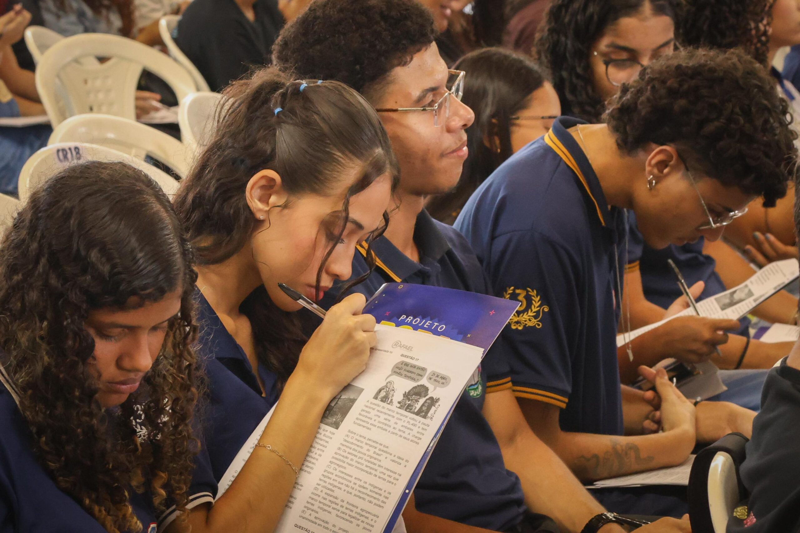 Estudantes da rede estadual podem solicitar isenção da taxa do Enem a partir de segunda-feira
