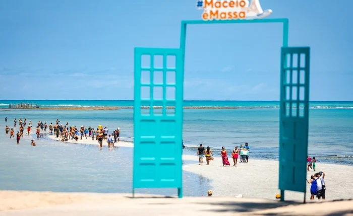 Alagoas tem 10 trechos de praias e rios impróprios para banho; veja a lista