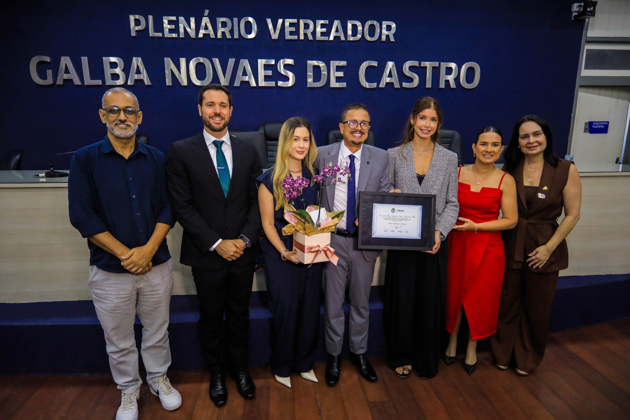 Câmara faz homenagem a Duda Arakaki, alagoana campeã mundial de ginástica rítmica